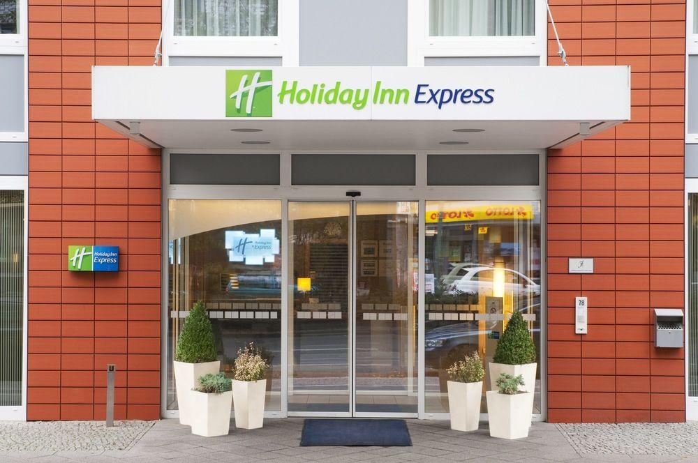 Holiday Inn Express Berlin City Centre West Exterior photo